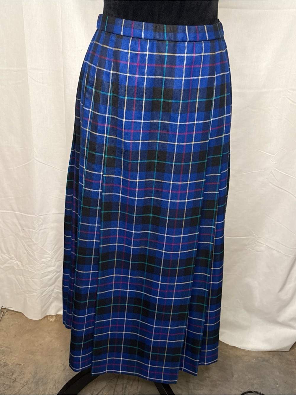 Pendleton Skirt Size 12 Virgin Wool Tartan Plaid Pleated Authentic Made In USA